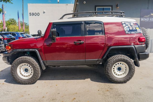 
								2008 Toyota FJ Cruiser Sport Utility 2D full									