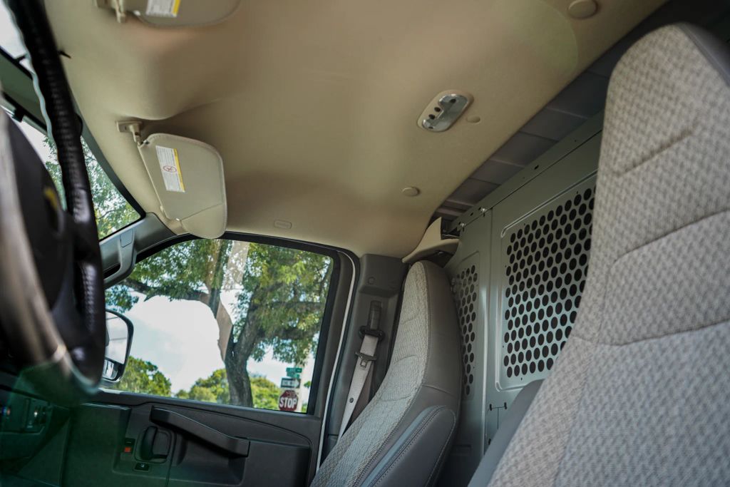 
								2021 Chevrolet Express 2500 Cargo Regular Van 3D full									