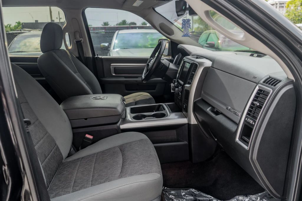 
								2016 Ram 1500 Crew Cab Big Horn Pickup 4D 5 1/2 ft full									