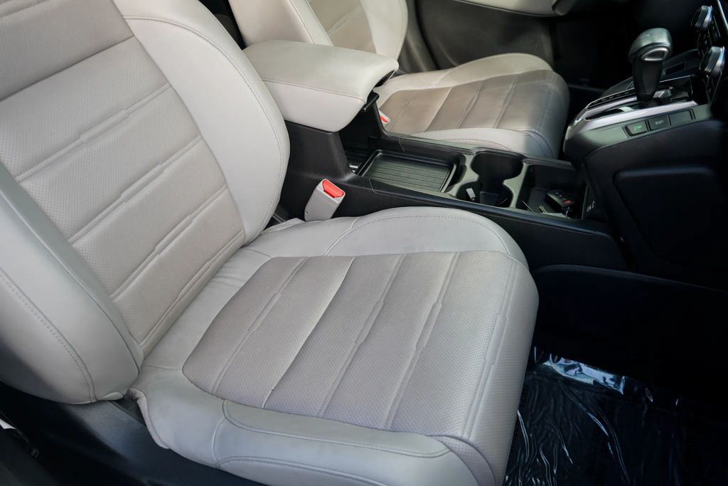 
								2020 Honda CR-V EX-L Sport Utility 4D full									