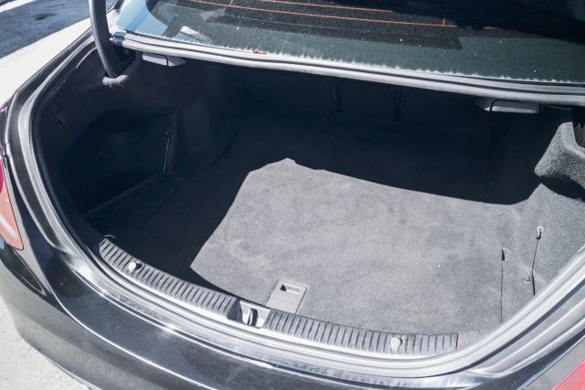 
								2017 Mercedes-Benz C-Class C 300 4MATIC Sedan 4D full									