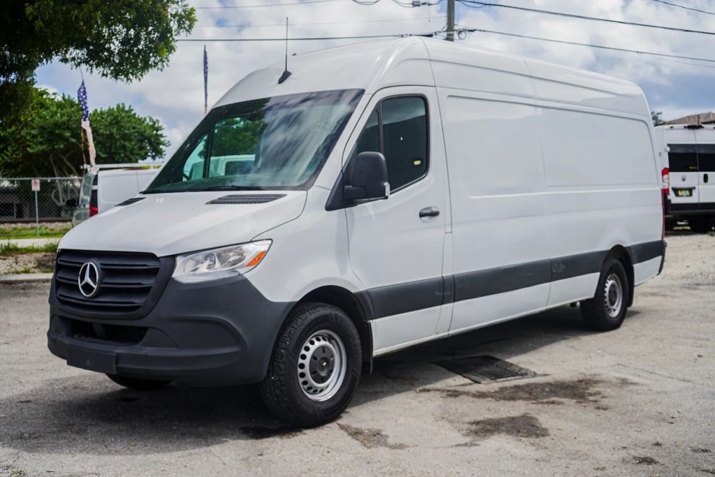 
								2023 Mercedes-Benz Sprinter 2500 Cargo High Roof w/170  WB Van 3D full									