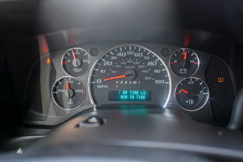 
								2021 Chevrolet Express 2500 Cargo Regular Van 3D full									