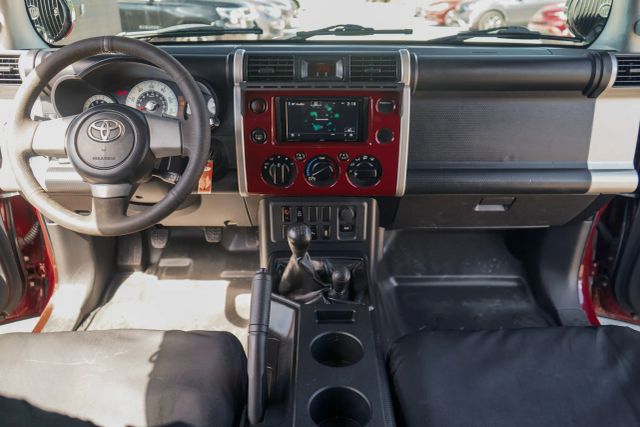 
								2008 Toyota FJ Cruiser Sport Utility 2D full									