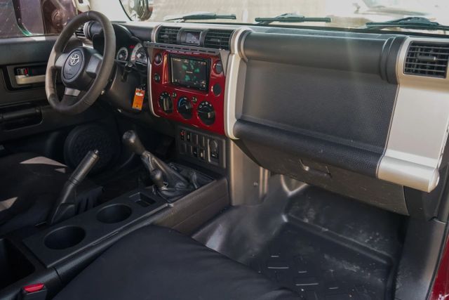 
								2008 Toyota FJ Cruiser Sport Utility 2D full									