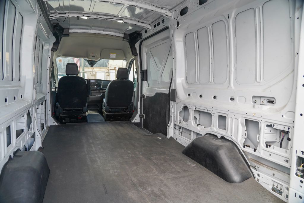 
								2023 Ford Transit 250 Cargo Van Medium Roof w/LWB Van 3D full									