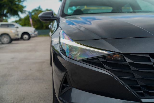 
								2023 Hyundai Elantra SE Sedan 4D full									