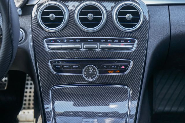 
								2017 Mercedes-Benz C-Class C 300 4MATIC Sedan 4D full									