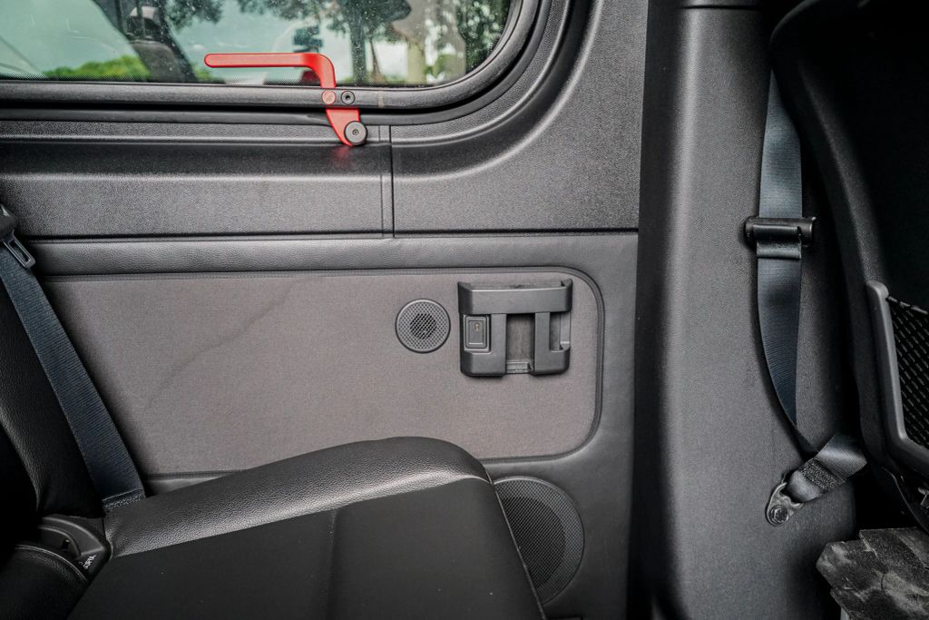 
								2021 Mercedes-Benz Sprinter 2500 Passenger High Roof w/144  WB Van 3D full									