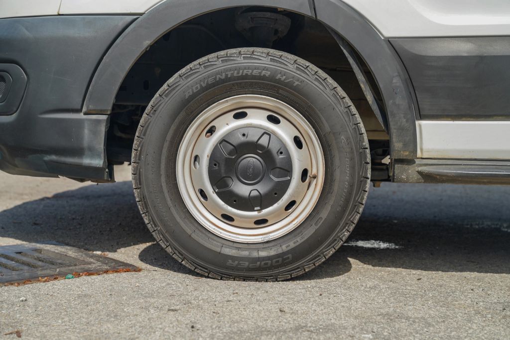 
								2023 Ford Transit 250 Cargo Van Medium Roof w/LWB Van 3D full									