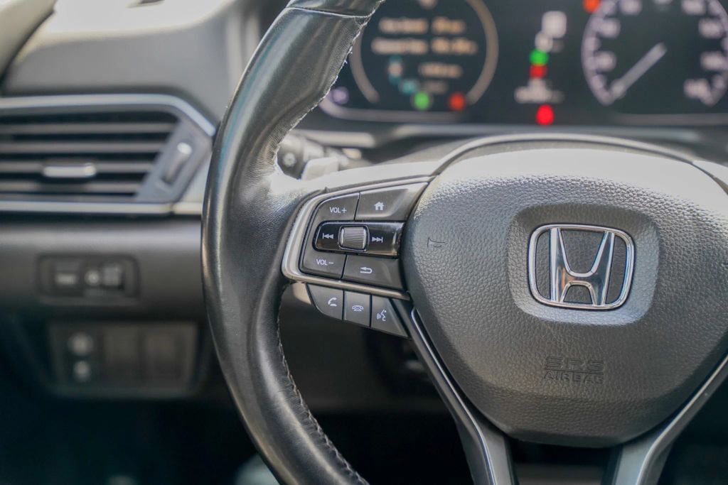 
								2021 Honda Accord Sport Sedan 4D full									