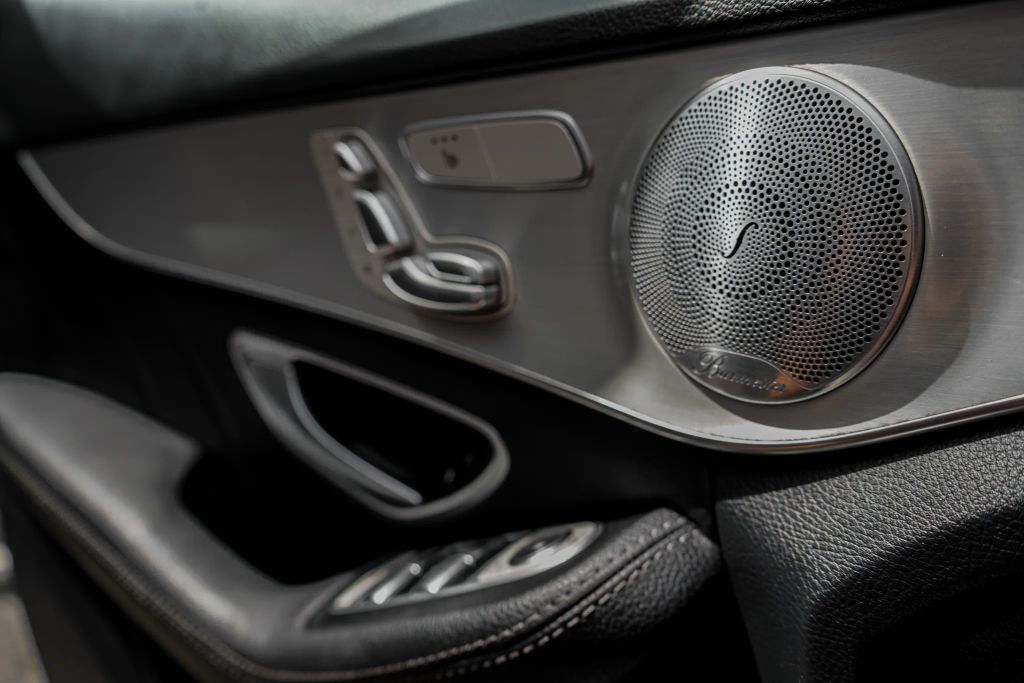 
								2019 Mercedes-Benz C-Class C 300 Sedan 4D full									