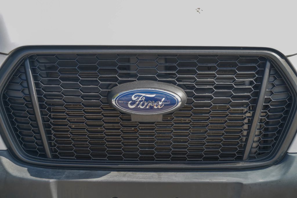 
								2023 Ford Transit 250 Cargo Van Medium Roof w/LWB Van 3D full									