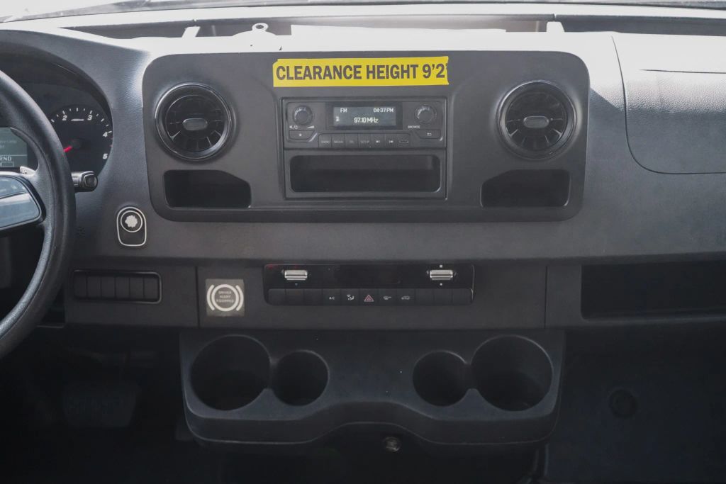 
								2019 Mercedes-Benz Sprinter 2500 Cargo High Roof w/170  WB Van 3D full									