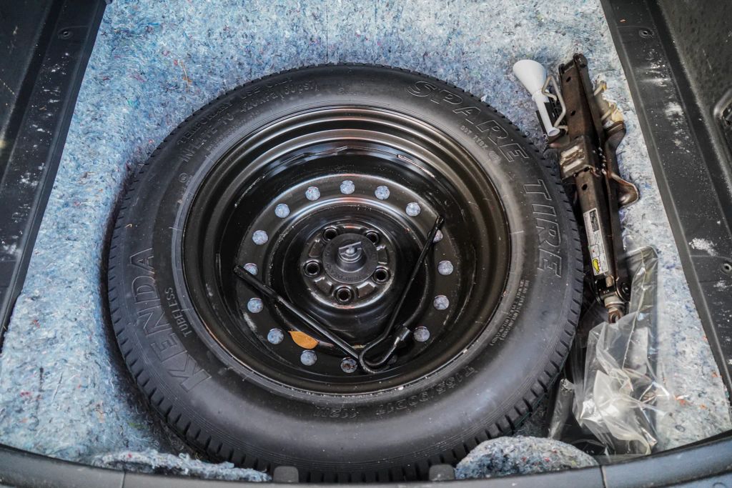 
								2020 Honda CR-V EX-L Sport Utility 4D full									