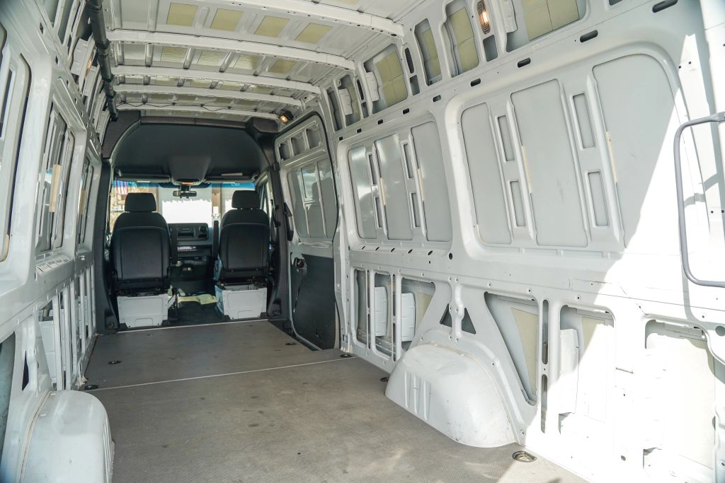 
								2023 Mercedes-Benz Sprinter 2500 Cargo High Roof w/170  WB Van 3D full									