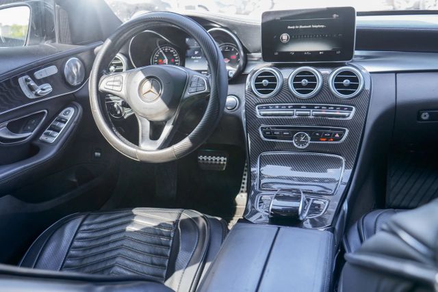 
								2017 Mercedes-Benz C-Class C 300 4MATIC Sedan 4D full									