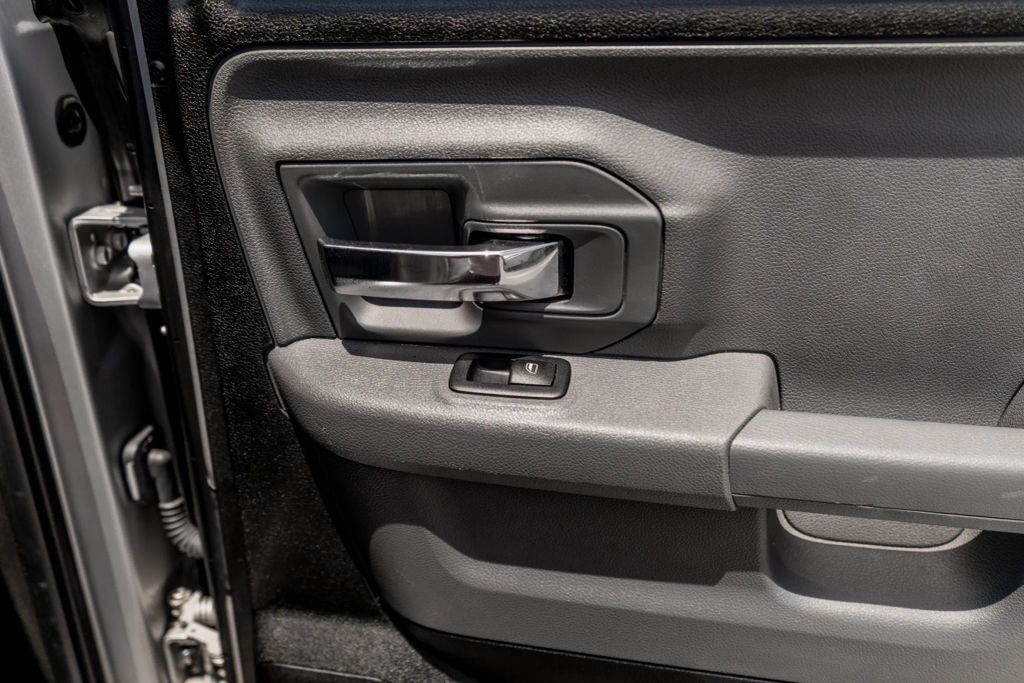 
								2017 Ram 1500 Quad Cab Big Horn Pickup 4D 6 1/3 ft full									