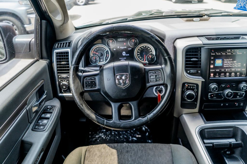 
								2016 Ram 1500 Crew Cab Big Horn Pickup 4D 5 1/2 ft full									