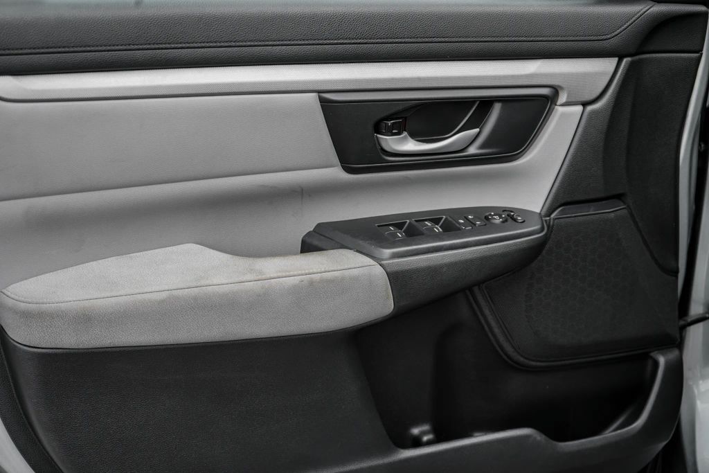 
								2018 Honda CR-V LX Sport Utility 4D full									