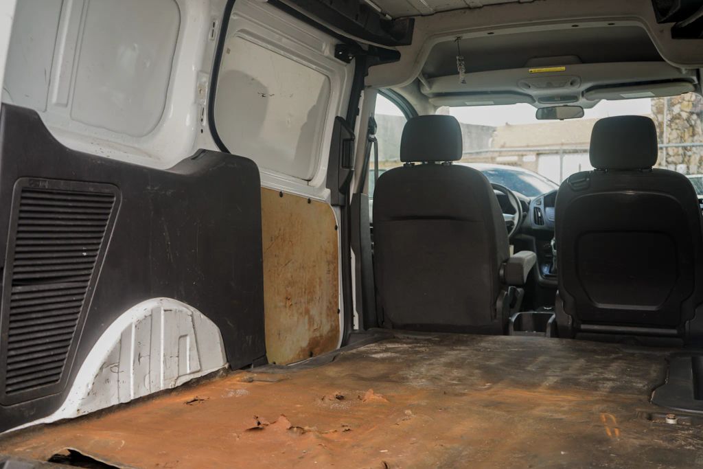 
								2016 Ford Transit Connect Cargo XL Van 4D full									