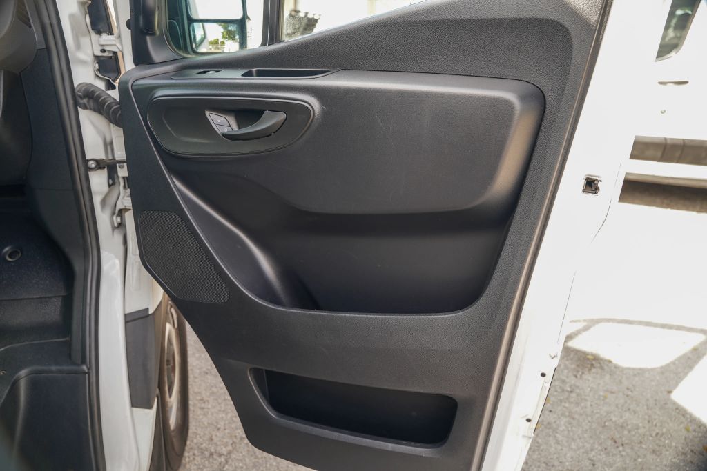 
								2023 Mercedes-Benz Sprinter 2500 Cargo High Roof w/170  WB Van 3D full									