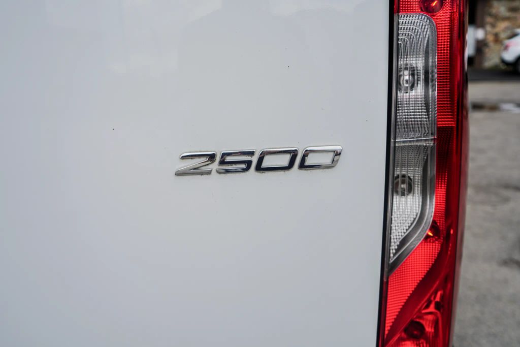 
								2023 Mercedes-Benz Sprinter 2500 Cargo High Roof w/170  WB Van 3D full									