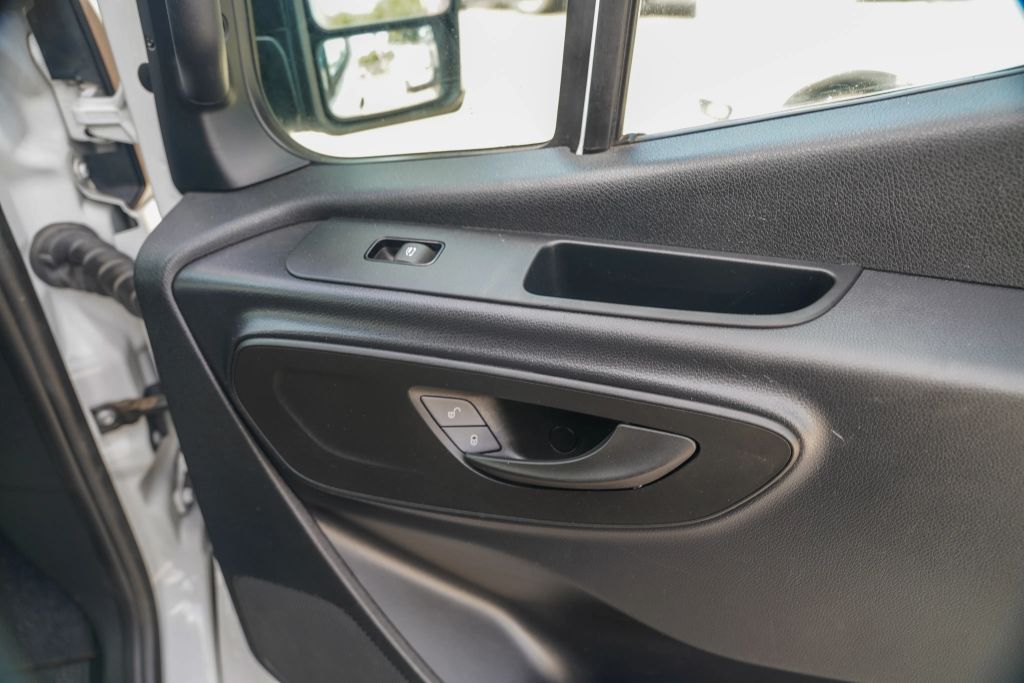 
								2023 Mercedes-Benz Sprinter 2500 Cargo High Roof w/170  WB Van 3D full									