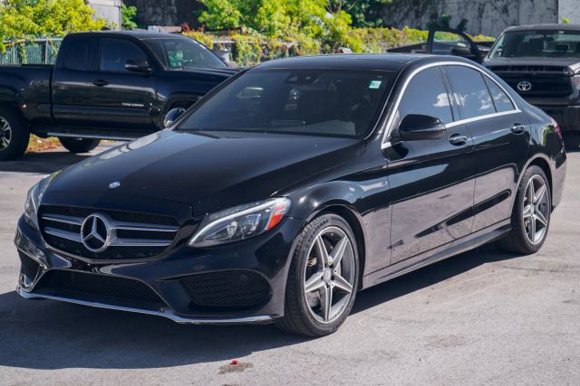 
								2017 Mercedes-Benz C-Class C 300 4MATIC Sedan 4D full									