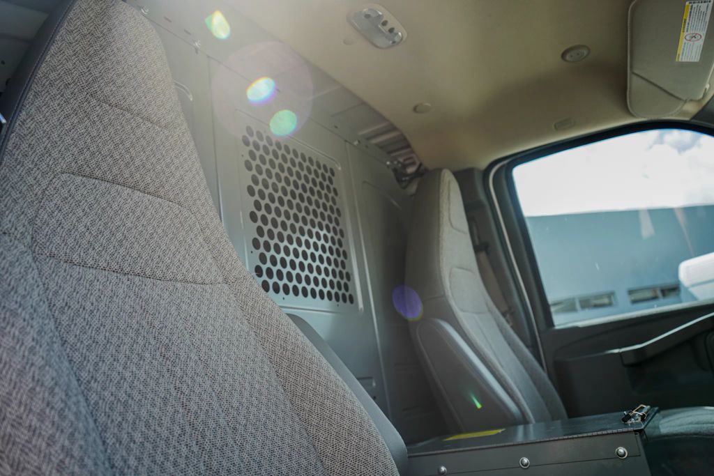 
								2021 Chevrolet Express 2500 Cargo Regular Van 3D full									