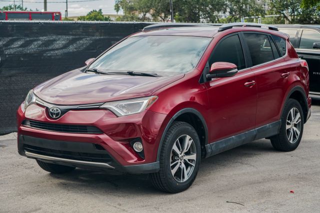 
								2018 Toyota RAV4 XLE Sport Utility 4D full									