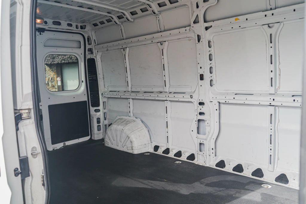 
								2021 Ram ProMaster Cargo Van 2500 High Roof Van 3D full									