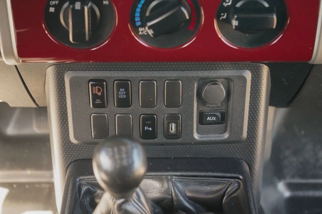 
								2008 Toyota FJ Cruiser Sport Utility 2D full									