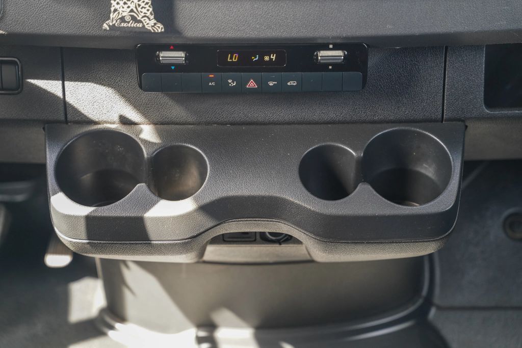 
								2023 Mercedes-Benz Sprinter 2500 Cargo High Roof w/170  WB Van 3D full									