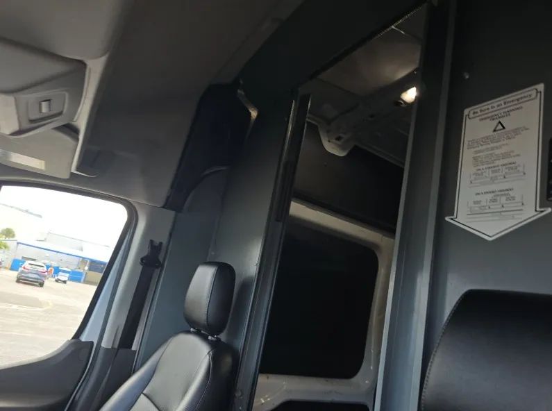 
								2022 Ford Transit 250 Cargo Van High Roof Van 3D full									