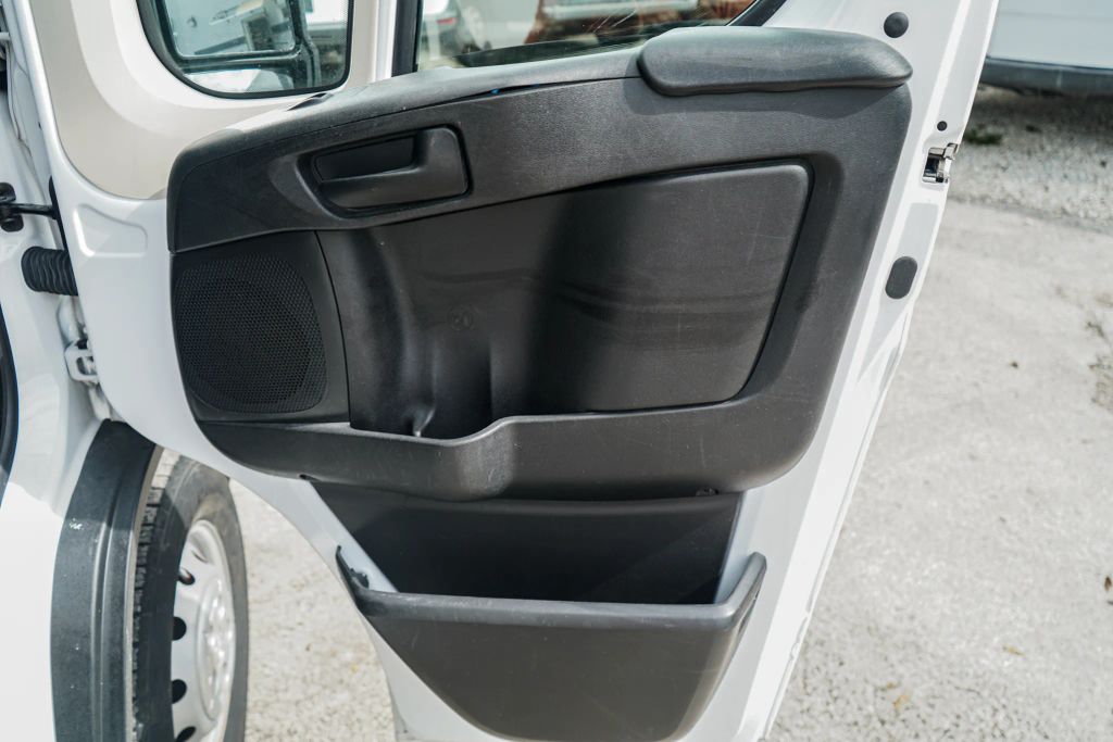 
								2021 Ram ProMaster Cargo Van 2500 High Roof Van 3D full									