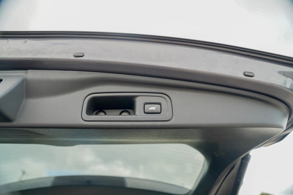 
								2020 Honda Pilot EX-L Sport Utility 4D full									