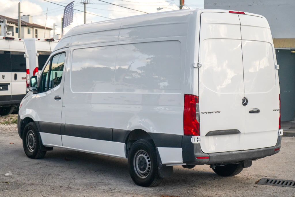 
								2021 Mercedes-Benz Sprinter 2500 Cargo High Roof w/144  WB Van 3D full									