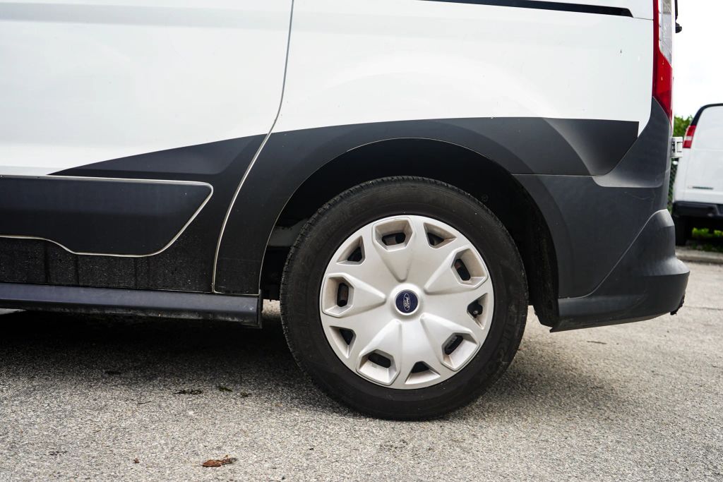 
								2016 Ford Transit Connect Cargo XL Van 4D full									