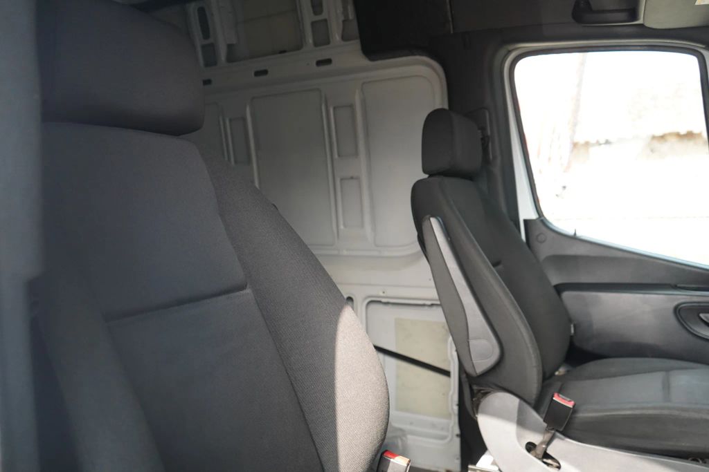 
								2023 Mercedes-Benz Sprinter 2500 Cargo High Roof w/170  WB Van 3D full									