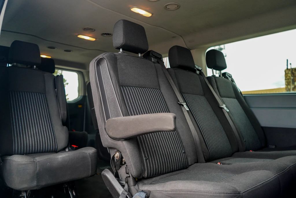 
								2018 Ford Transit 350 Wagon XLT w/Low Roof w/Sliding Side Door Van 3D full									