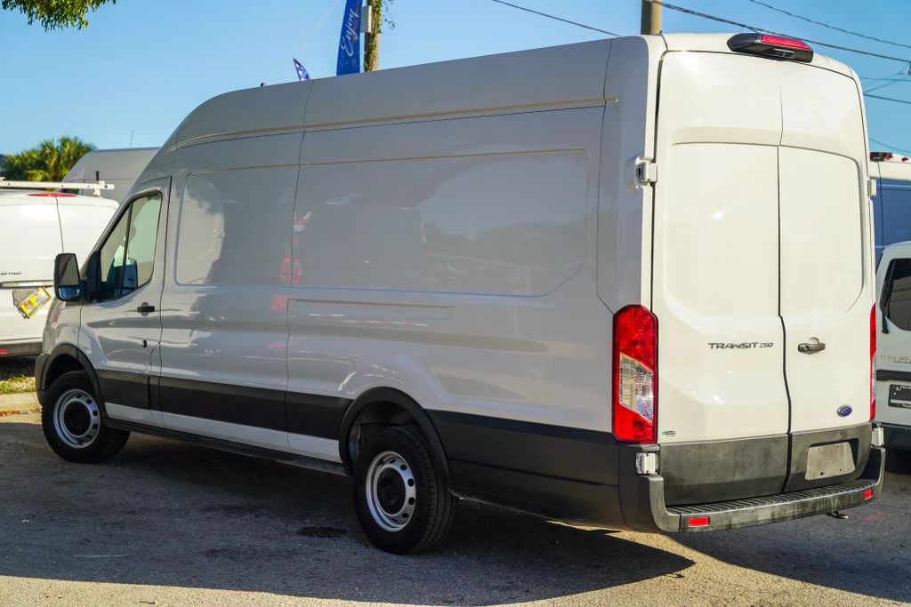 
								2022 Ford Transit 250 Cargo Van High Roof Extended Length Van 3D full									