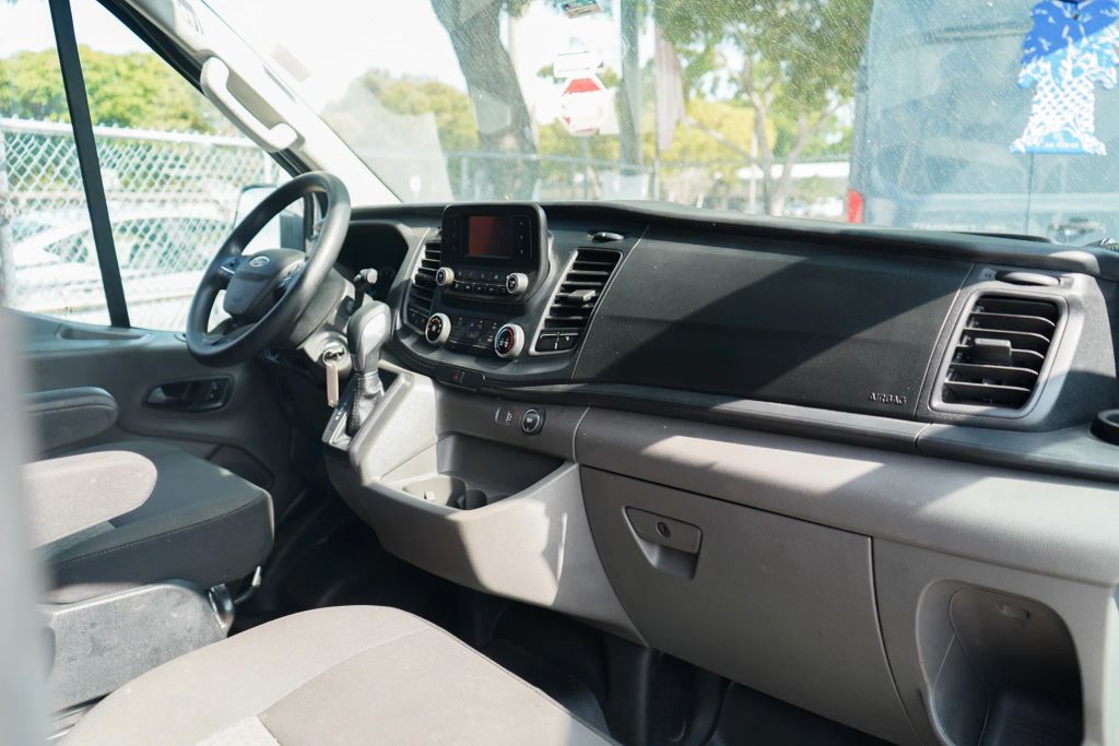 
								2021 Ford Transit 250 Cargo Van Medium Roof w/LWB Van 3D full									