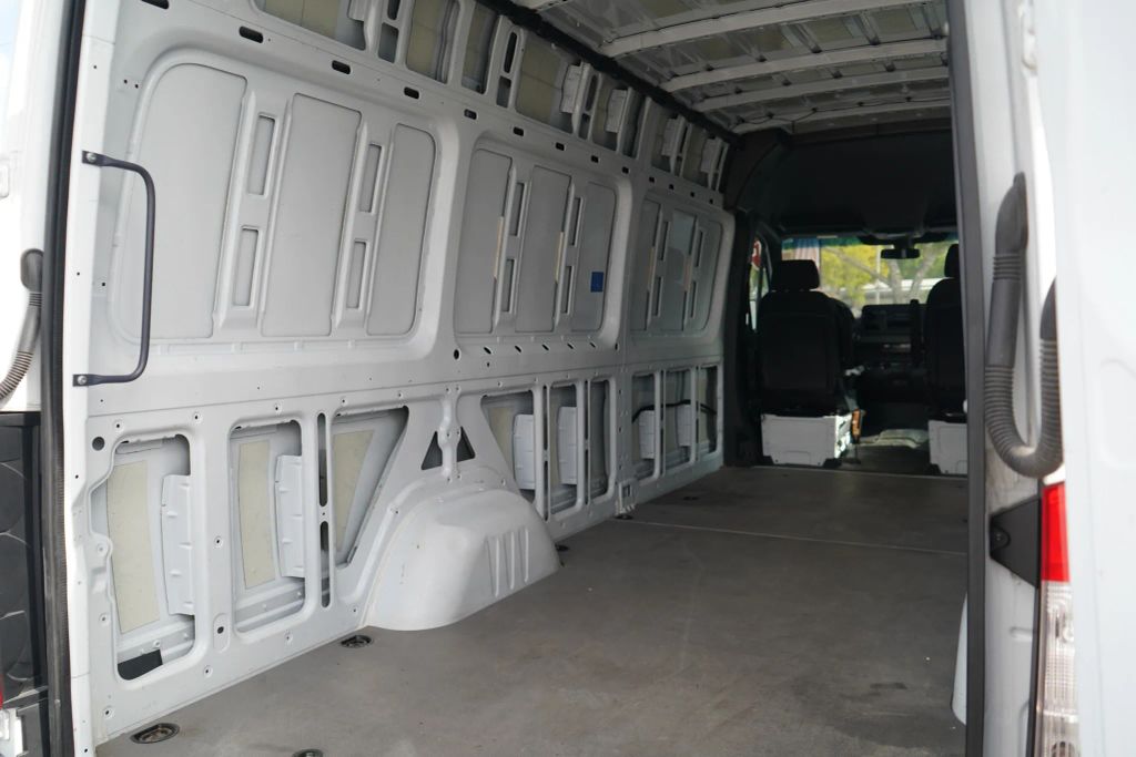 
								2023 Mercedes-Benz Sprinter 2500 Cargo High Roof w/170  WB Van 3D full									