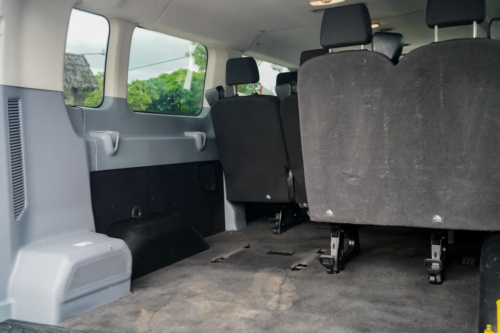 
								2018 Ford Transit 350 Wagon XLT w/Low Roof w/Sliding Side Door Van 3D full									