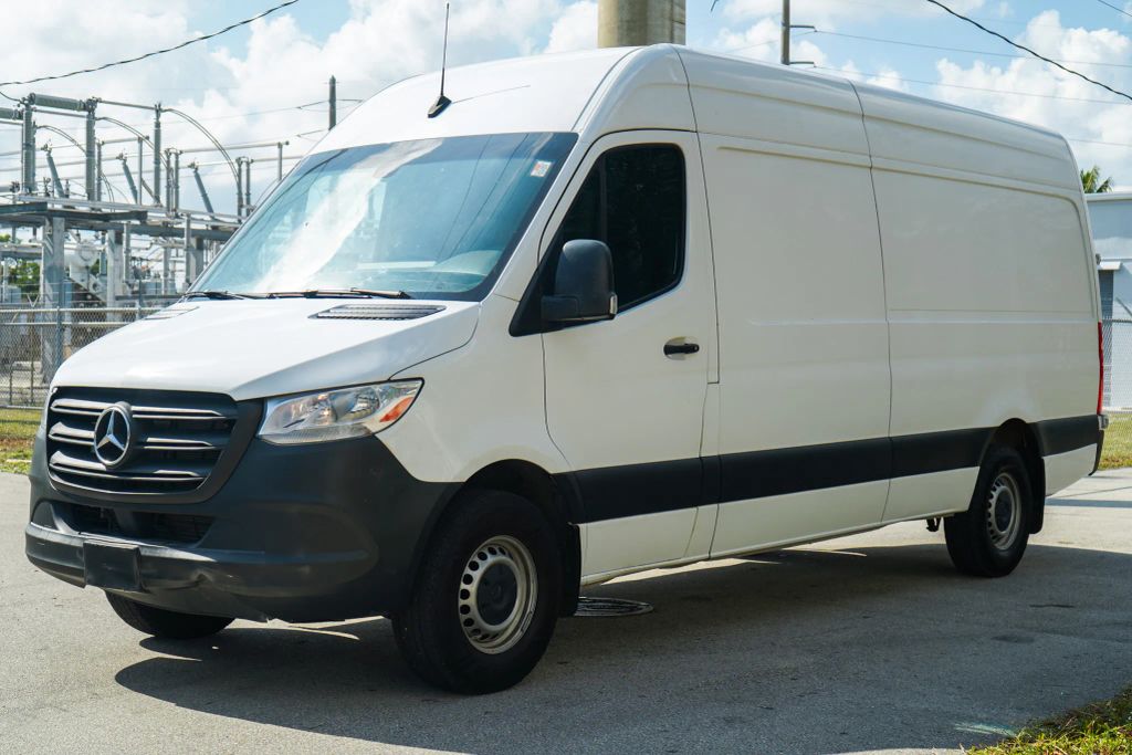 
								2023 Mercedes-Benz Sprinter 2500 Cargo High Roof w/170  WB Van 3D full									