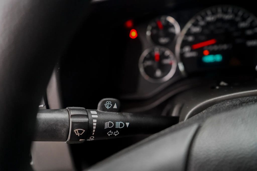 
								2017 Chevrolet Express Commercial Cutaway Cutaway Van 2D full									