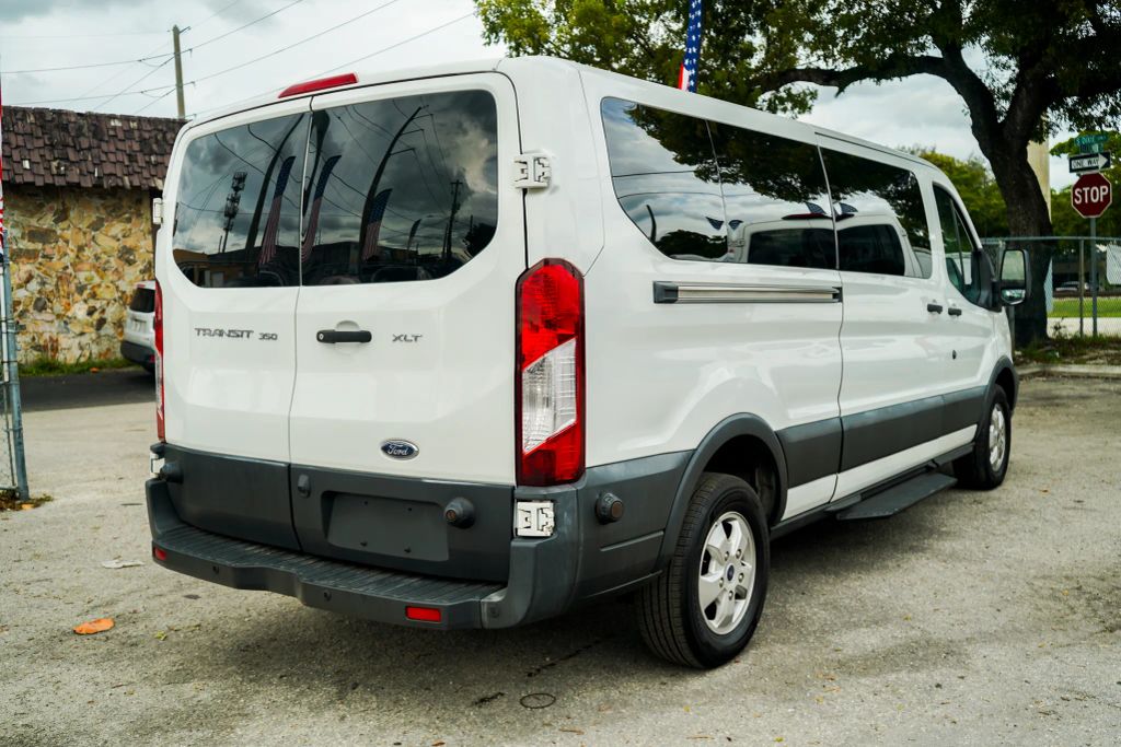 
								2018 Ford Transit 350 Wagon XLT w/Low Roof w/Sliding Side Door Van 3D full									