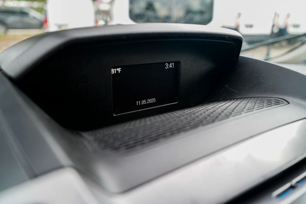 
								2018 Ford Transit 350 Wagon XLT w/Low Roof w/Sliding Side Door Van 3D full									