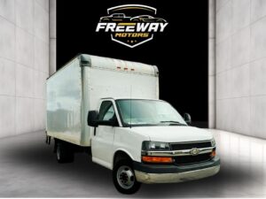 2017 Chevrolet Express Commercial Cutaway Cutaway Van 2D